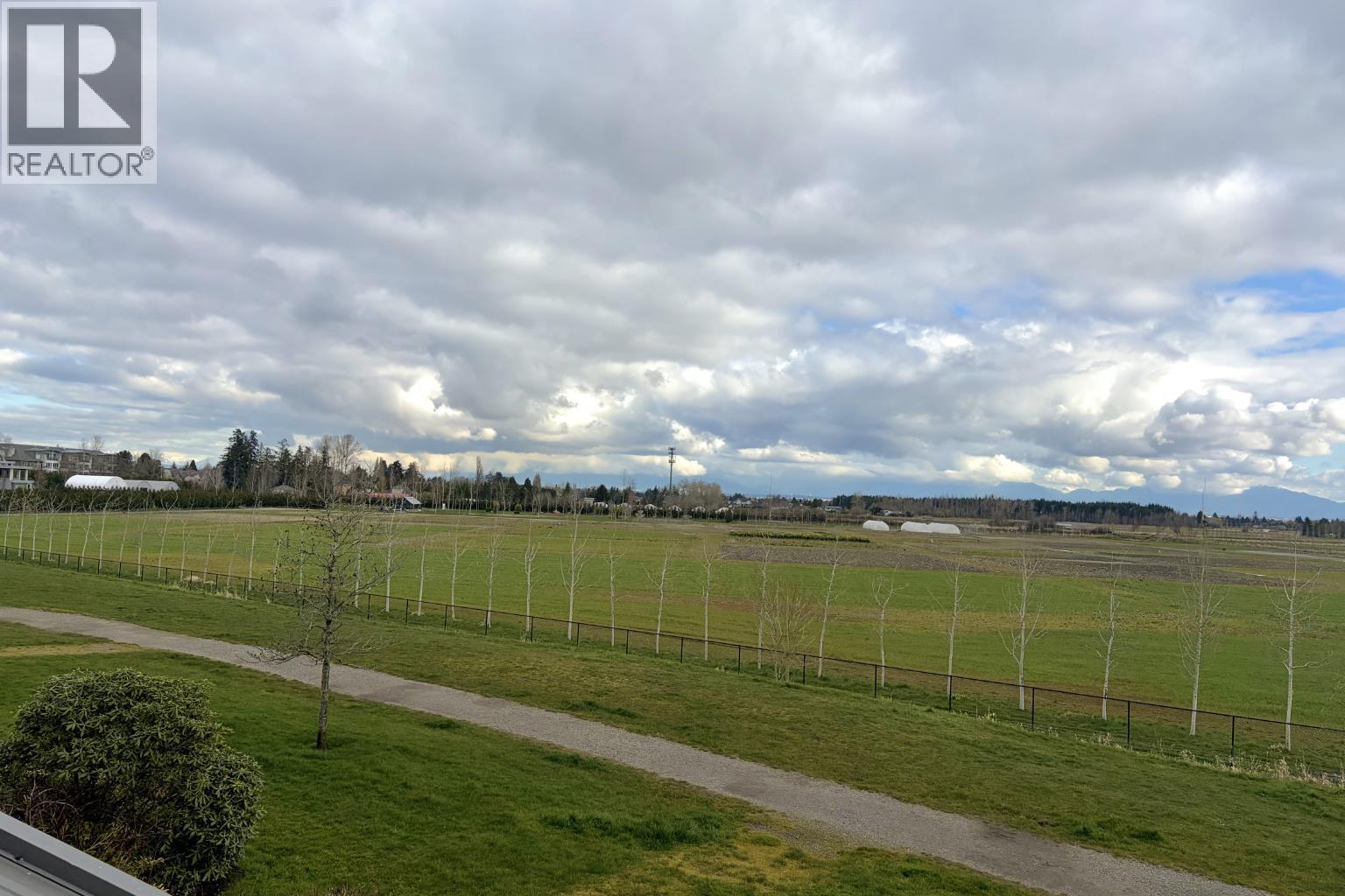 202 6233 London Road, Richmond, British Columbia  V7E 6R7 - Photo 2 - R3105139