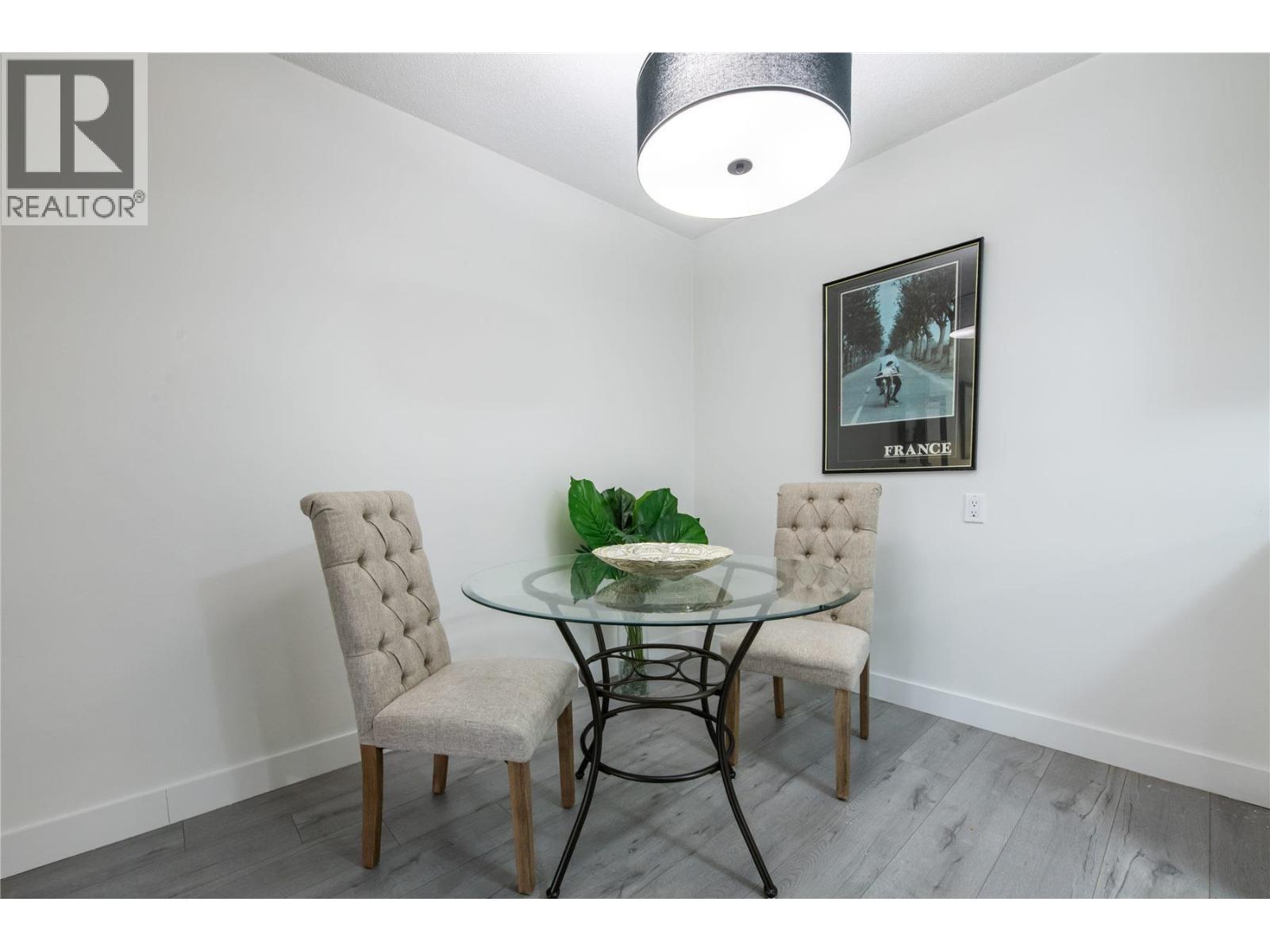 212 780 Premier Street, North Vancouver, British Columbia  V7J 2G8 - Photo 9 - R3106373