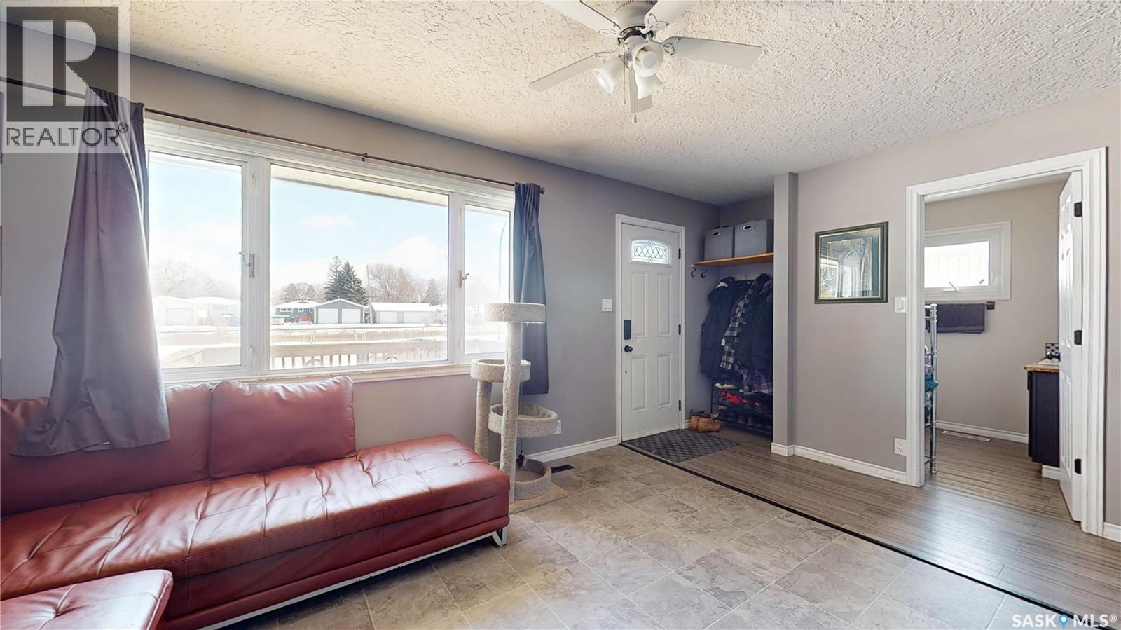 1142 Reynolds Street, Regina, Saskatchewan  S4N 3M2 - Photo 4 - SK031948