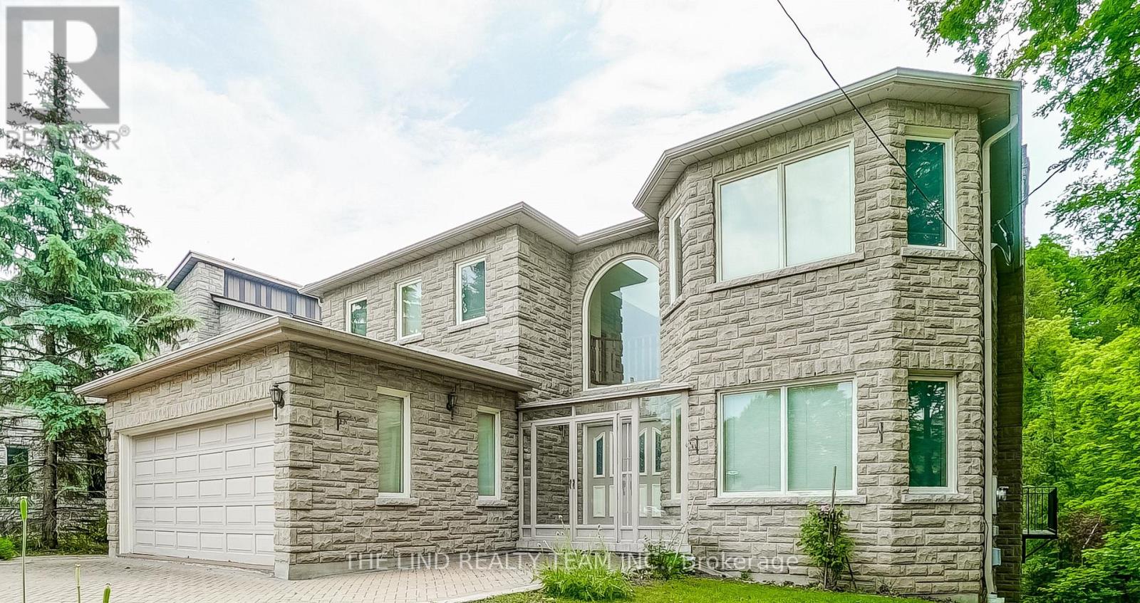 99 Birch Avenue, Richmond Hill, Ontario  L4C 6C5 - Photo 3 - N12952018