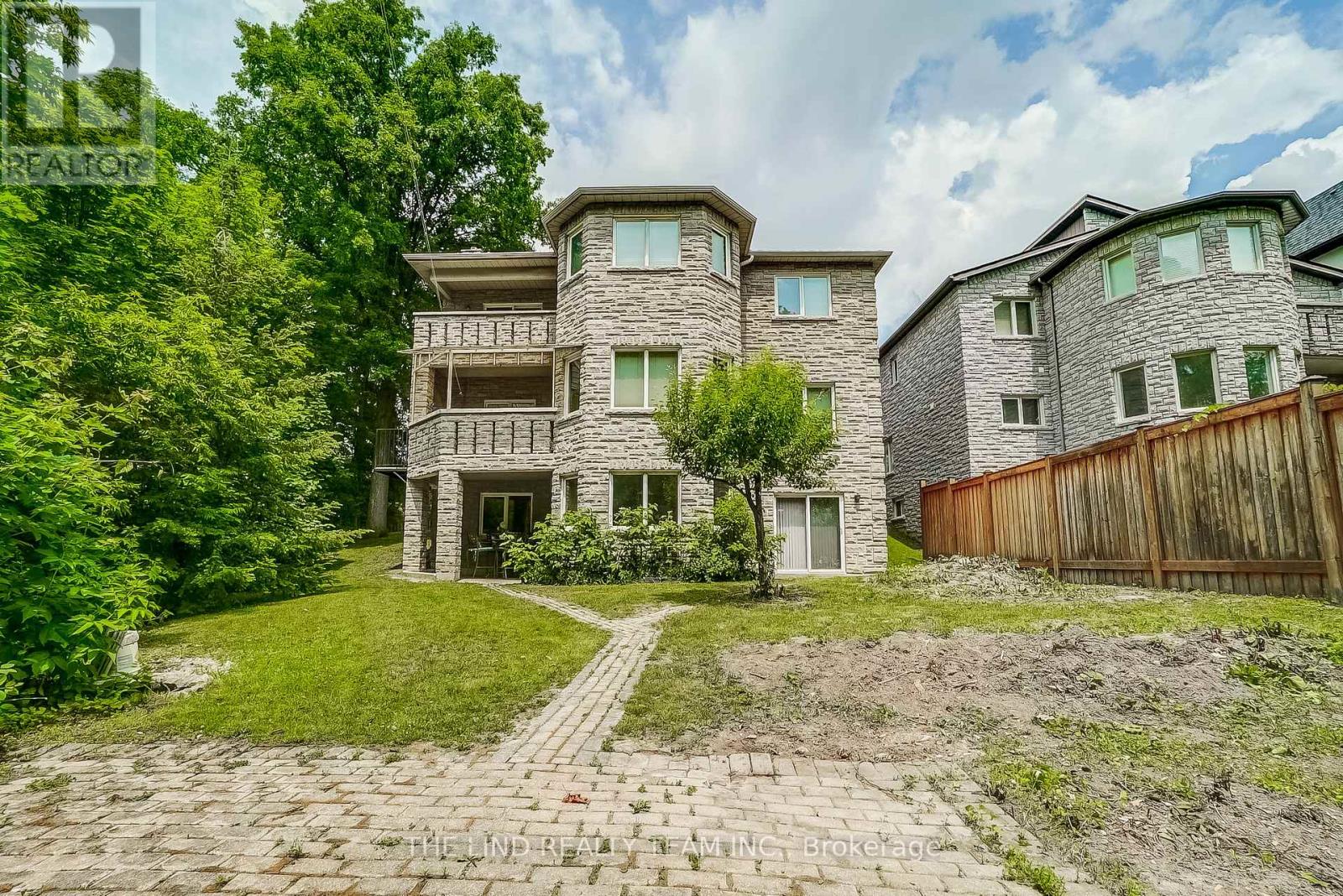 99 Birch Avenue, Richmond Hill, Ontario  L4C 6C5 - Photo 40 - N12952018