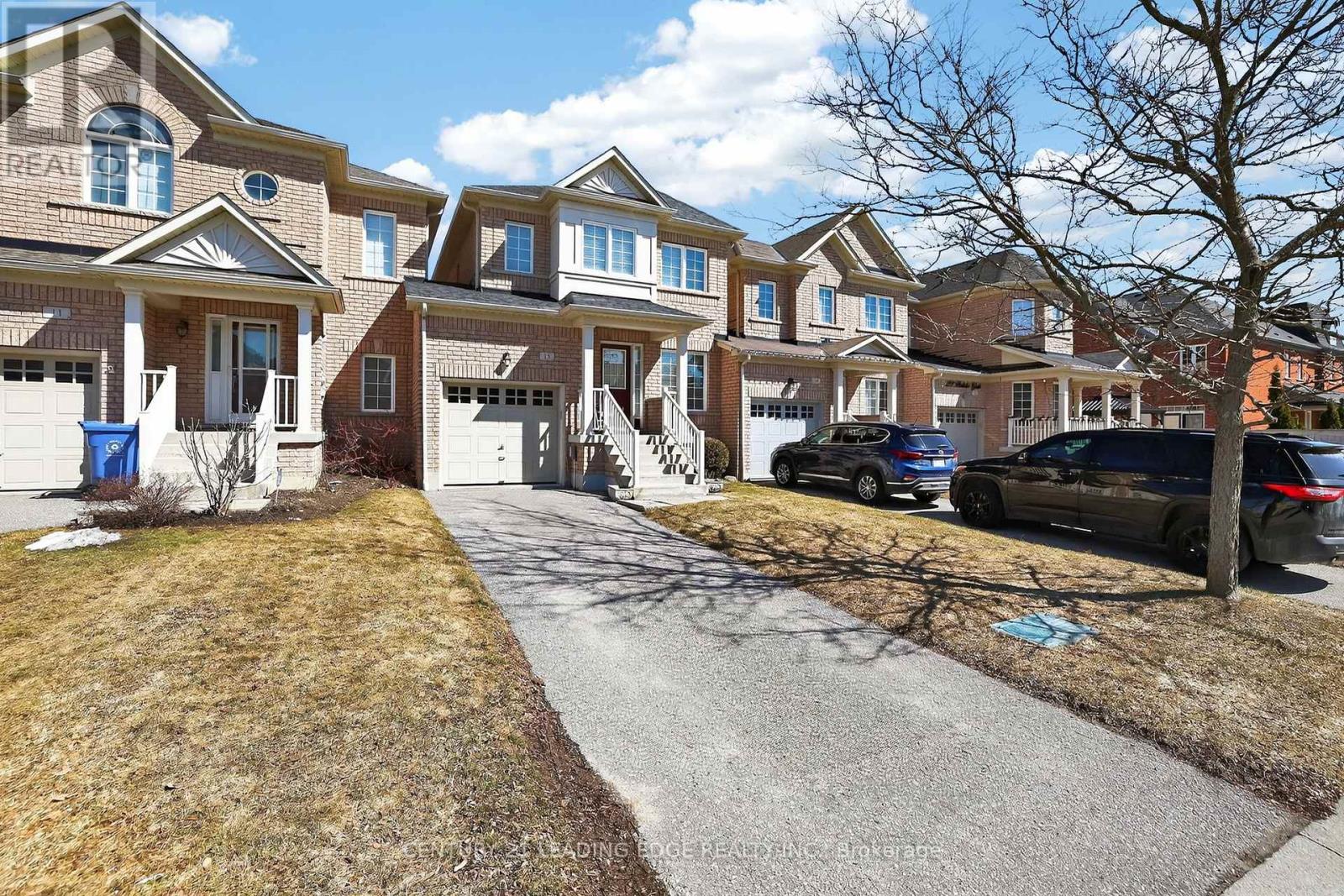 15 Betula Gate, Whitchurch-Stouffville, Ontario  L4A 0V2 - Photo 2 - N12952114