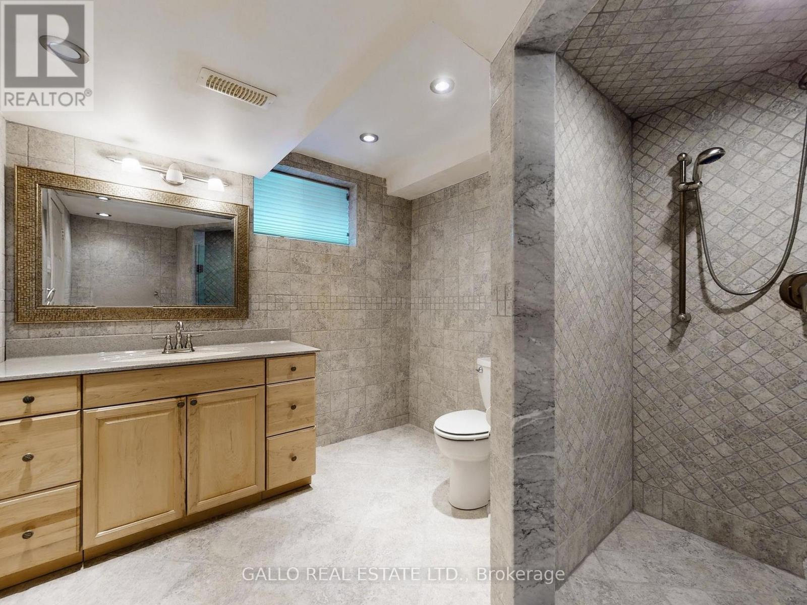 82 Bayberry Street, Whitchurch-Stouffville, Ontario  L4A 0E2 - Photo 34 - N12952116