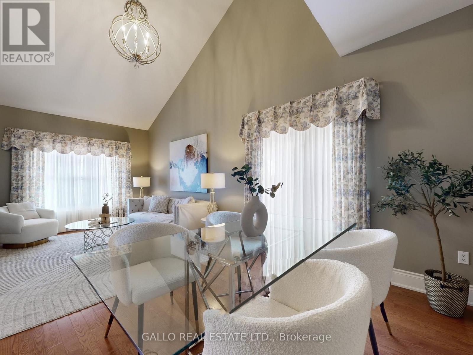 82 Bayberry Street, Whitchurch-Stouffville, Ontario  L4A 0E2 - Photo 8 - N12952116