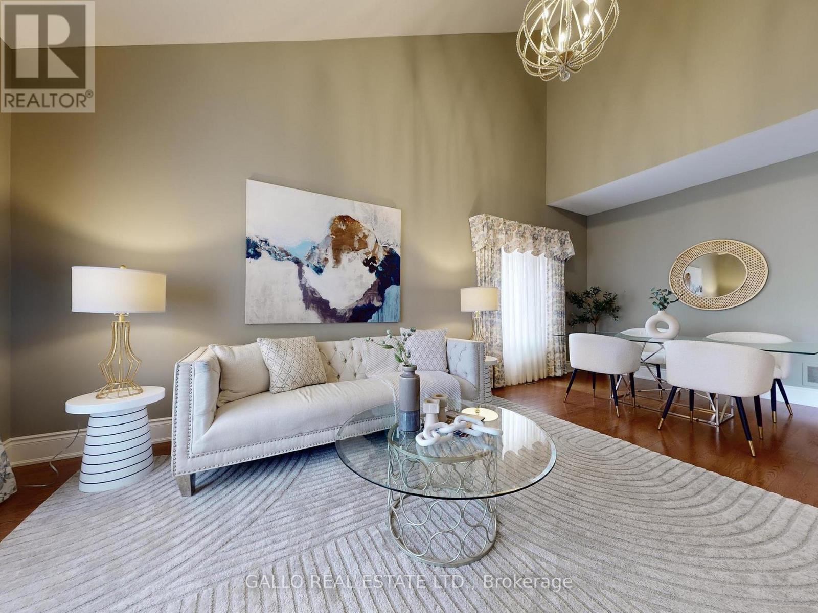 82 Bayberry Street, Whitchurch-Stouffville, Ontario  L4A 0E2 - Photo 9 - N12952116