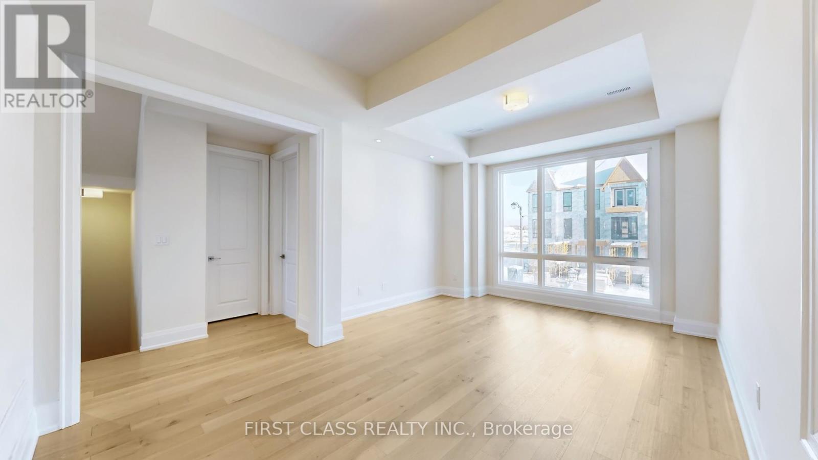 410 York Downs Boulevard, Markham, Ontario  L6C 3R4 - Photo 22 - N12952188