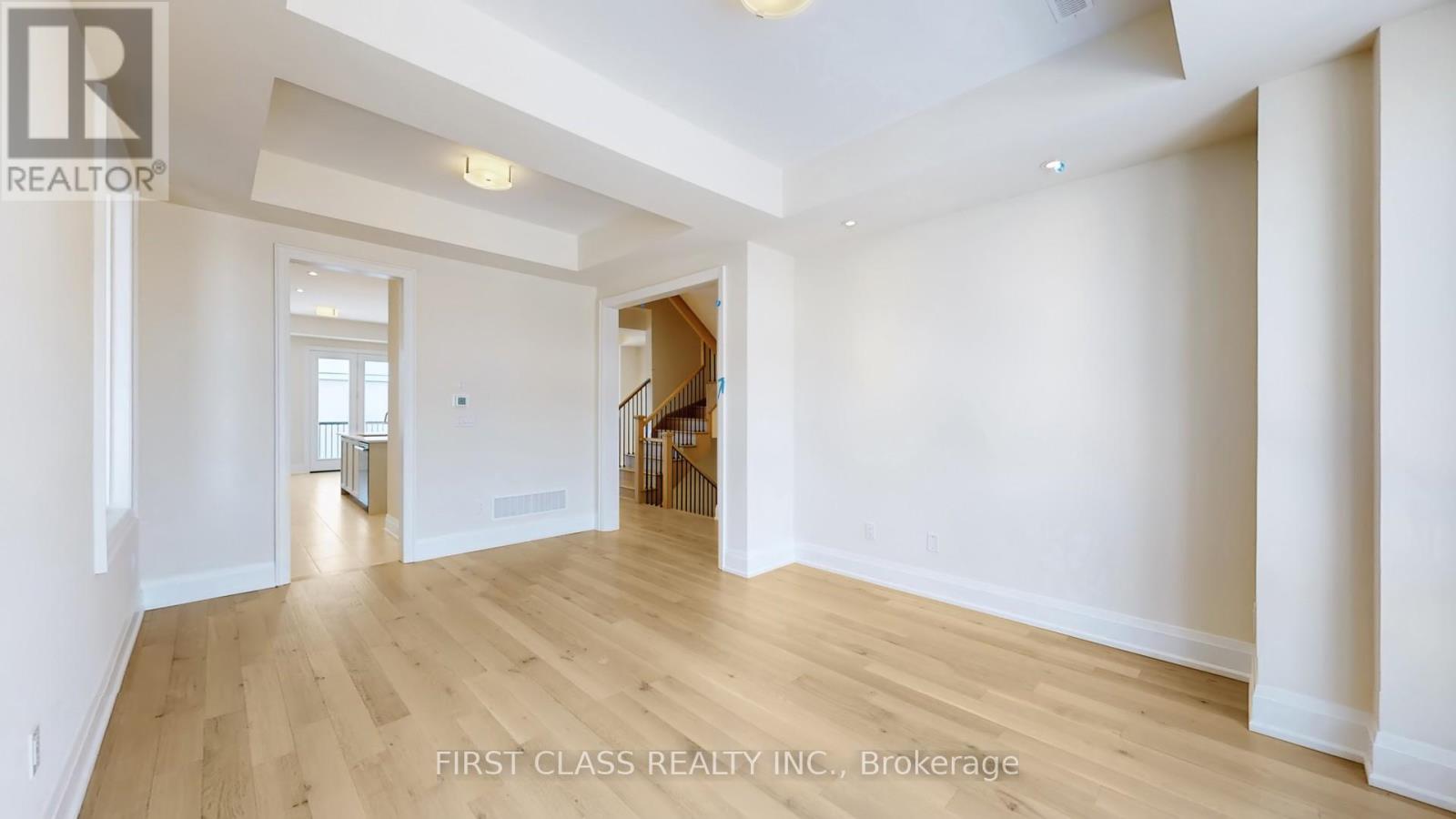 410 York Downs Boulevard, Markham, Ontario  L6C 3R4 - Photo 23 - N12952188