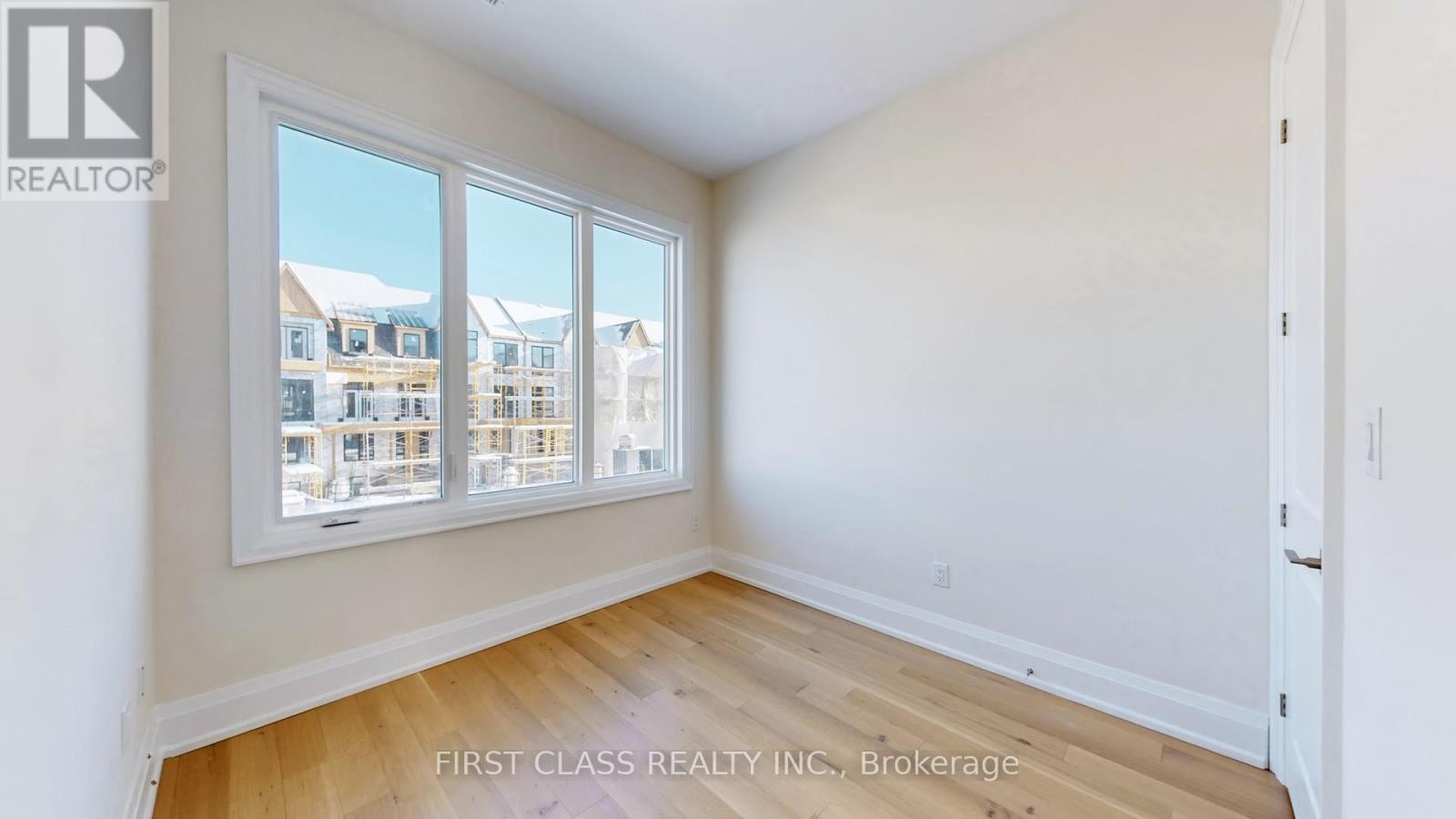 410 York Downs Boulevard, Markham, Ontario  L6C 3R4 - Photo 25 - N12952188