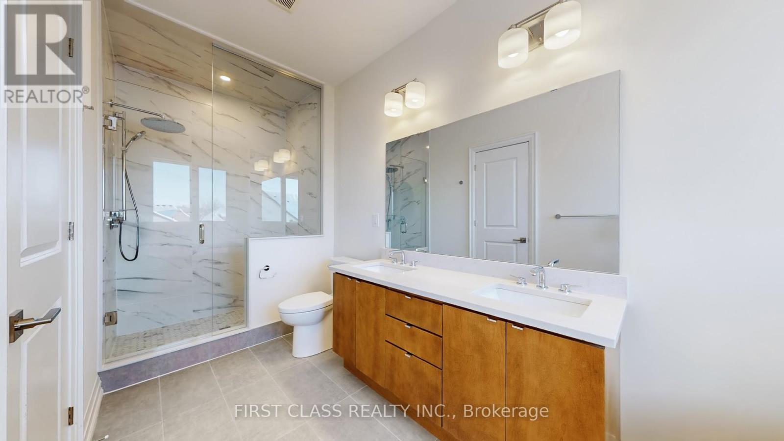 410 York Downs Boulevard, Markham, Ontario  L6C 3R4 - Photo 32 - N12952188