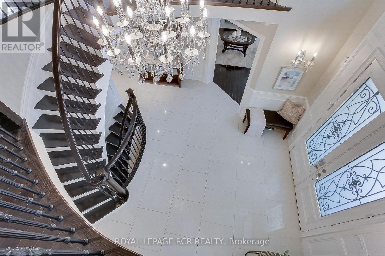 646 Brooker Ridge, Newmarket, Ontario  L3X 1V7 - Photo 26 - N12952190