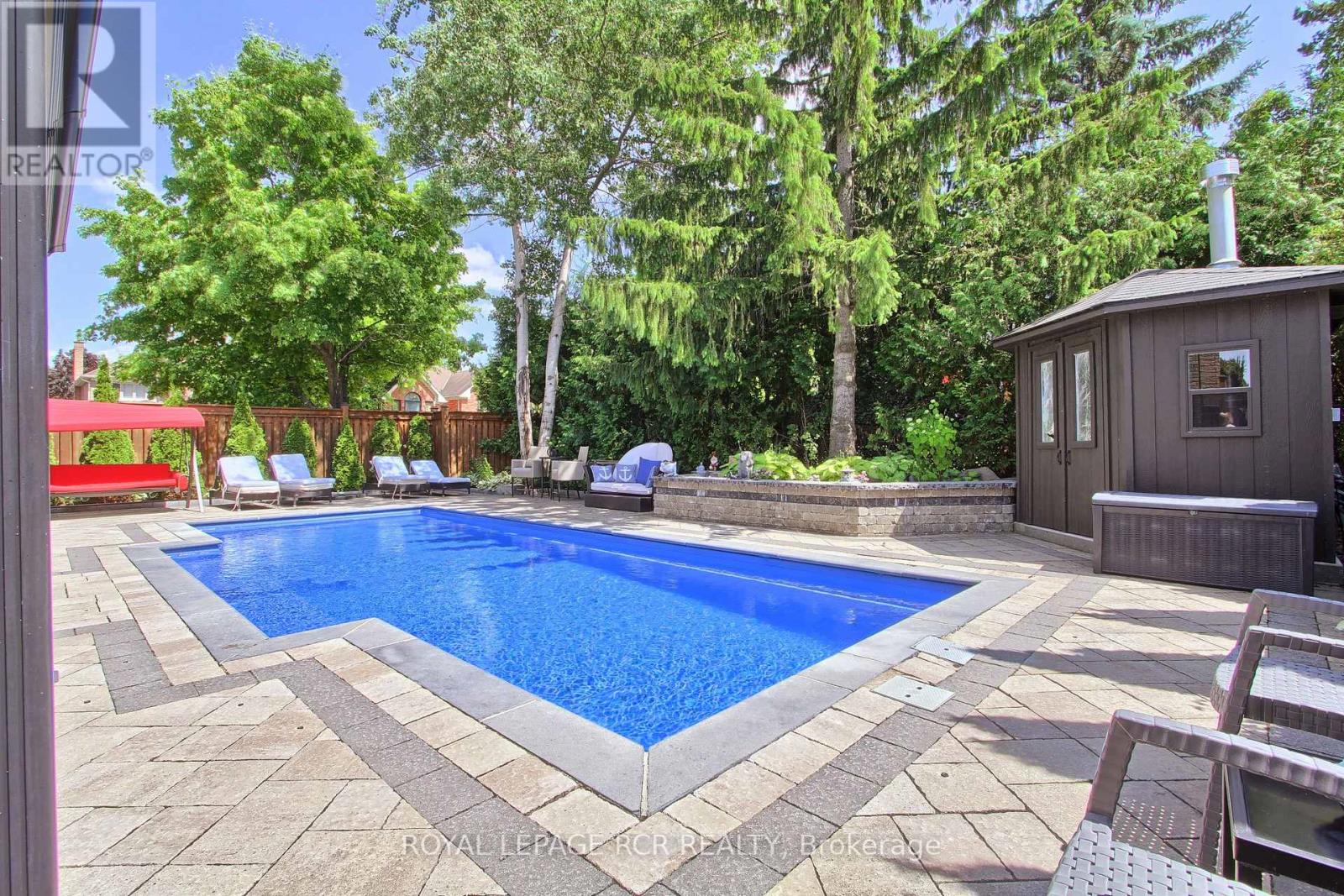 646 Brooker Ridge, Newmarket, Ontario  L3X 1V7 - Photo 47 - N12952190