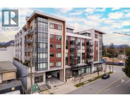 203 1496 CHARLOTTE ROAD, North Vancouver, British Columbia