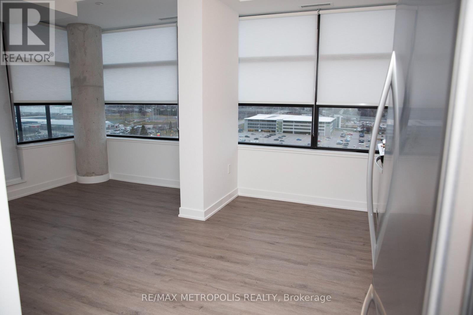 1309 - 1606 Charles Street, Whitby, Ontario  L1N 0P1 - Photo 4 - E12947410