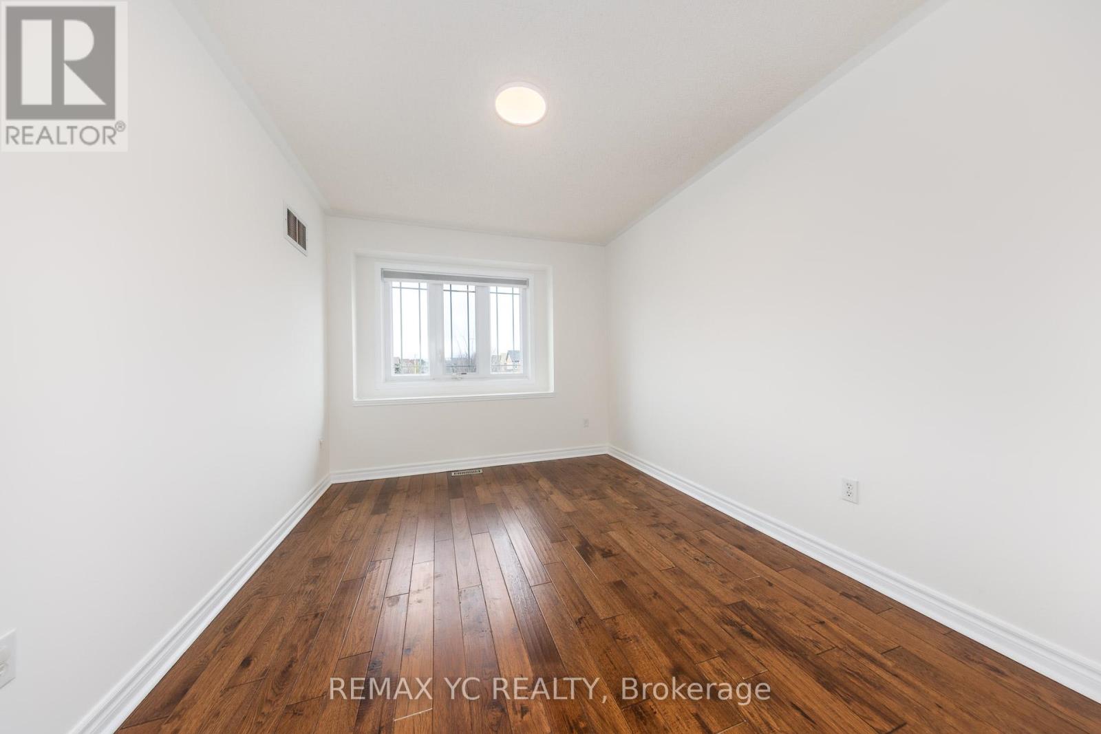 299 Bantry Avenue, Richmond Hill, Ontario  L4B 4M8 - Photo 25 - N12951284