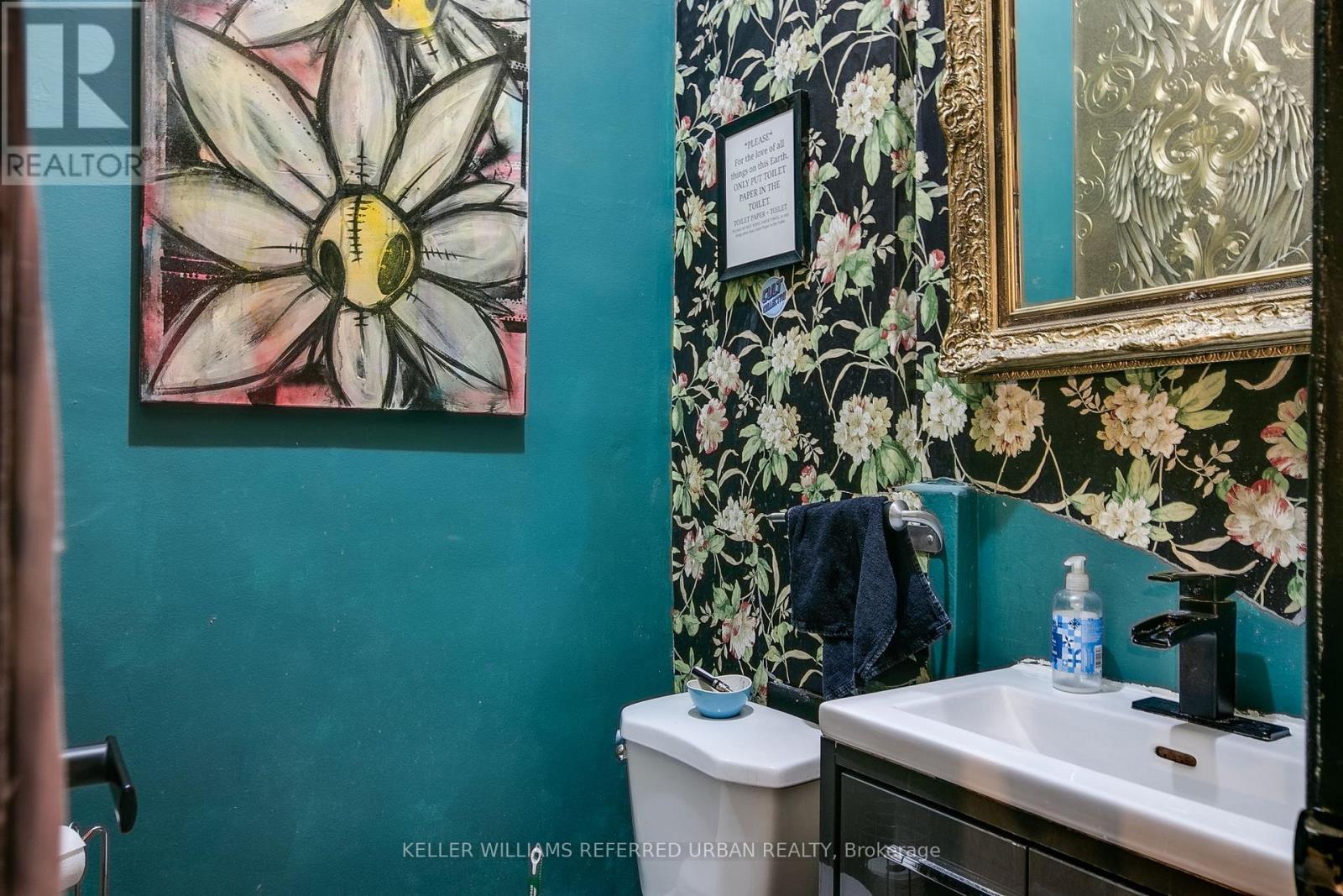 1696 Queen Street W, Toronto, Ontario  M6R 1B3 - Photo 12 - W12951946