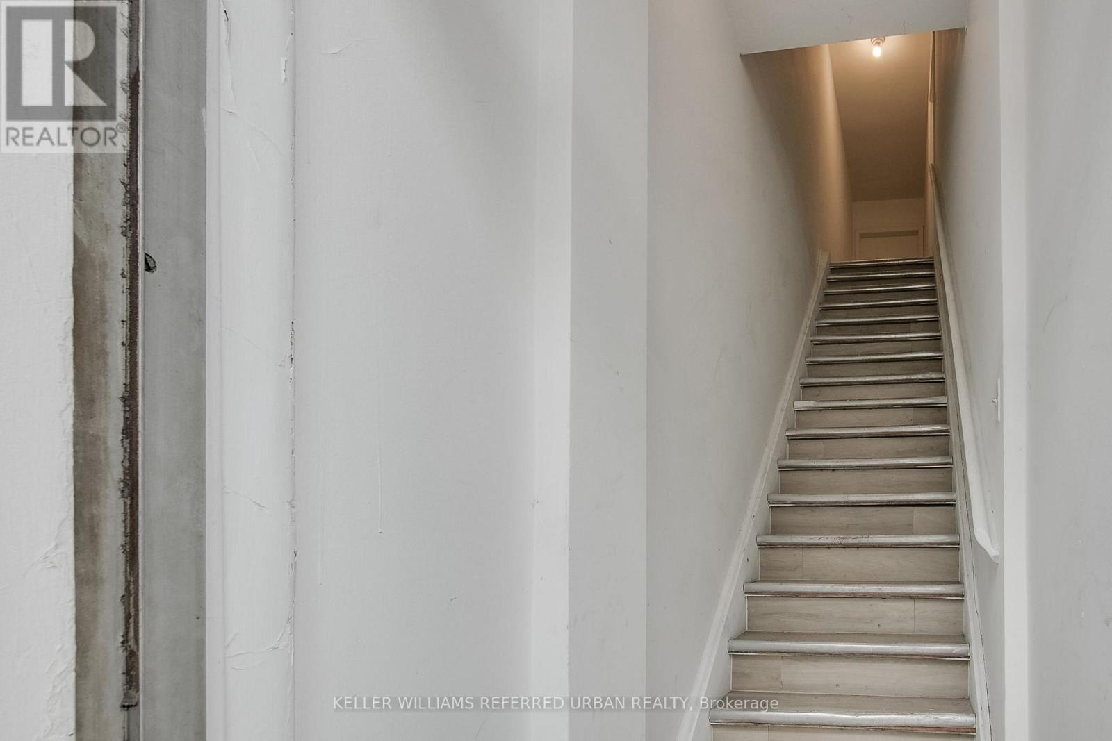 1696 Queen Street W, Toronto, Ontario  M6R 1B3 - Photo 14 - W12951946