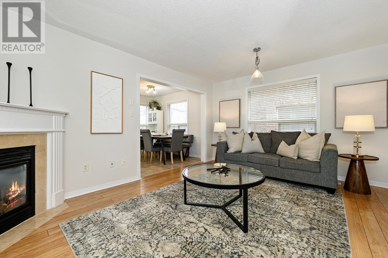 1815 Cobra Crescent, Burlington, Ontario  L7L 7M1 - Photo 11 - W12951956