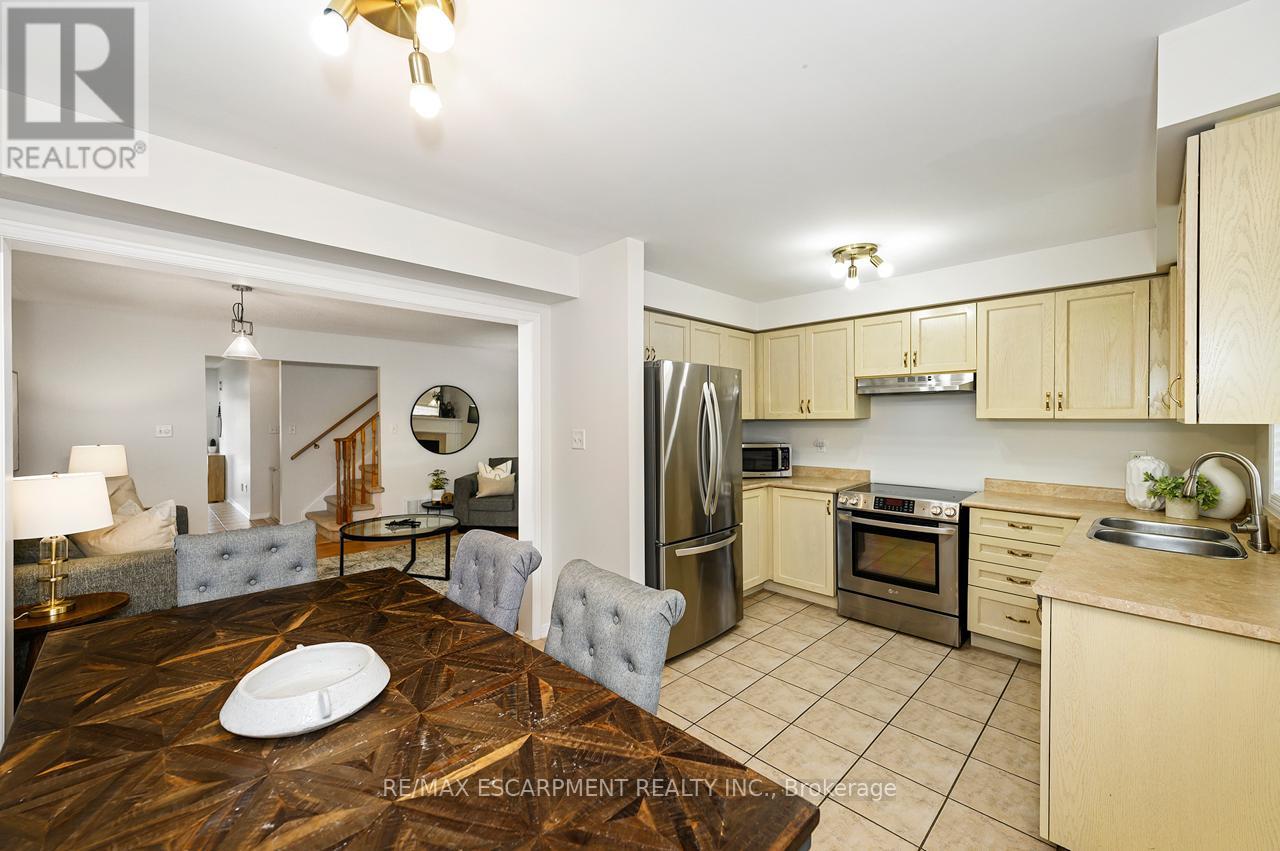 1815 Cobra Crescent, Burlington, Ontario  L7L 7M1 - Photo 14 - W12951956