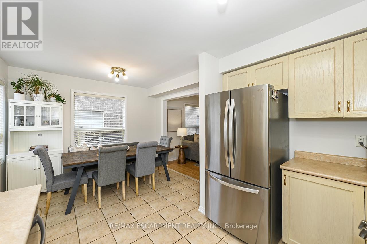 1815 Cobra Crescent, Burlington, Ontario  L7L 7M1 - Photo 17 - W12951956