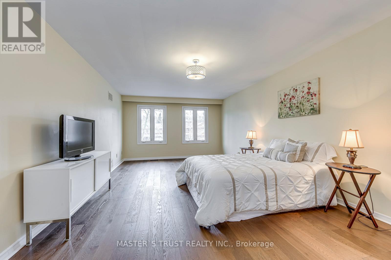 2591 Robin Drive, Mississauga, Ontario  L5K 2G2 - Photo 26 - W12952008