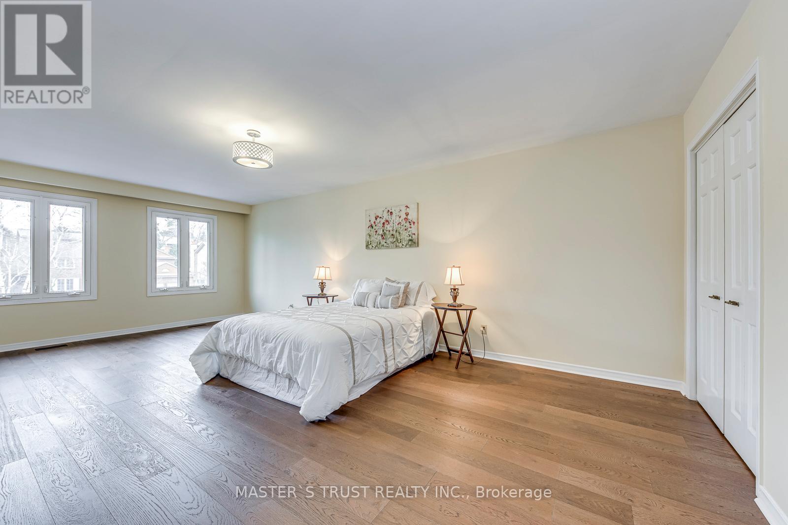 2591 Robin Drive, Mississauga, Ontario  L5K 2G2 - Photo 28 - W12952008