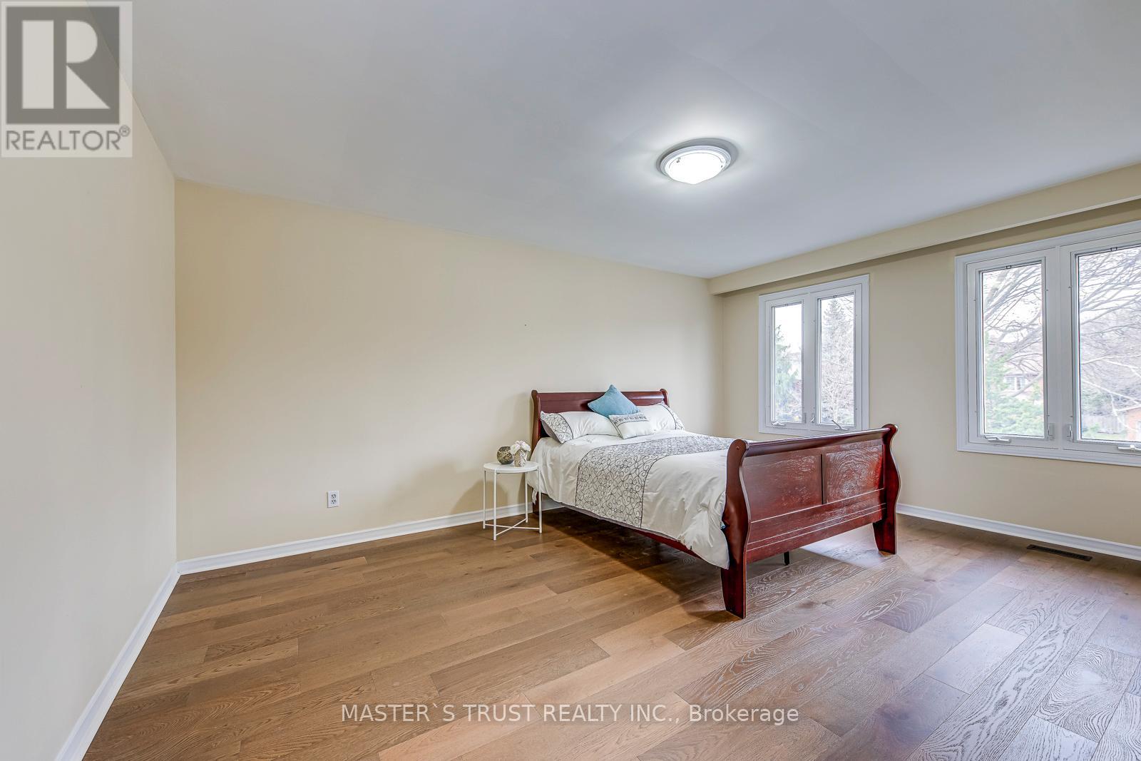 2591 Robin Drive, Mississauga, Ontario  L5K 2G2 - Photo 34 - W12952008