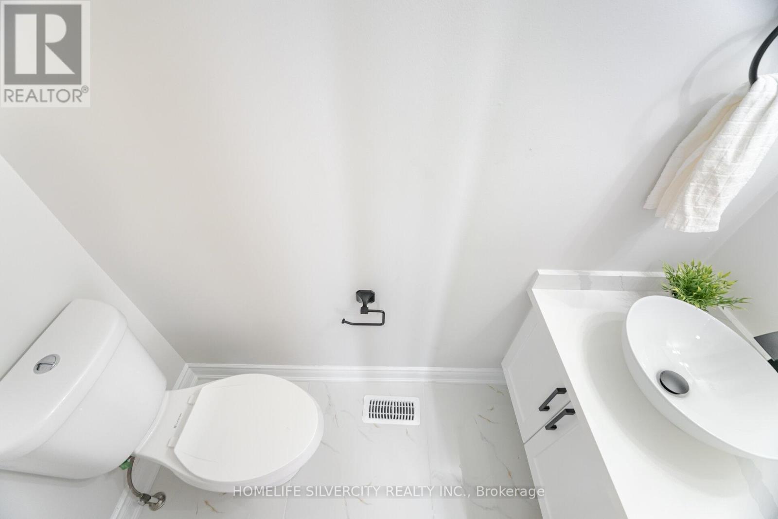 80 Scotchmere Crescent, Brampton, Ontario  L6P 3A6 - Photo 18 - W12952100