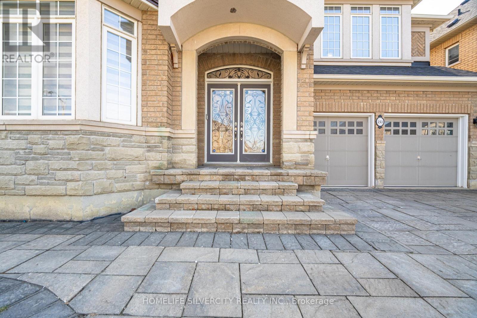 80 Scotchmere Crescent, Brampton, Ontario  L6P 3A6 - Photo 3 - W12952100