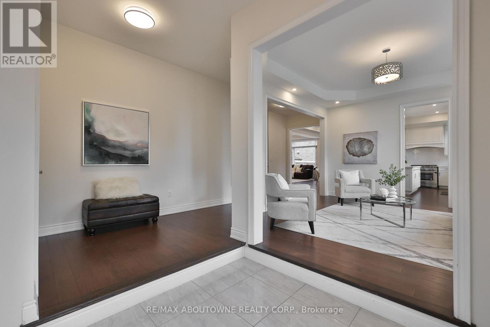 3191 Daniel Way, Oakville, Ontario  L6H 0V7 - Photo 11 - W12952104