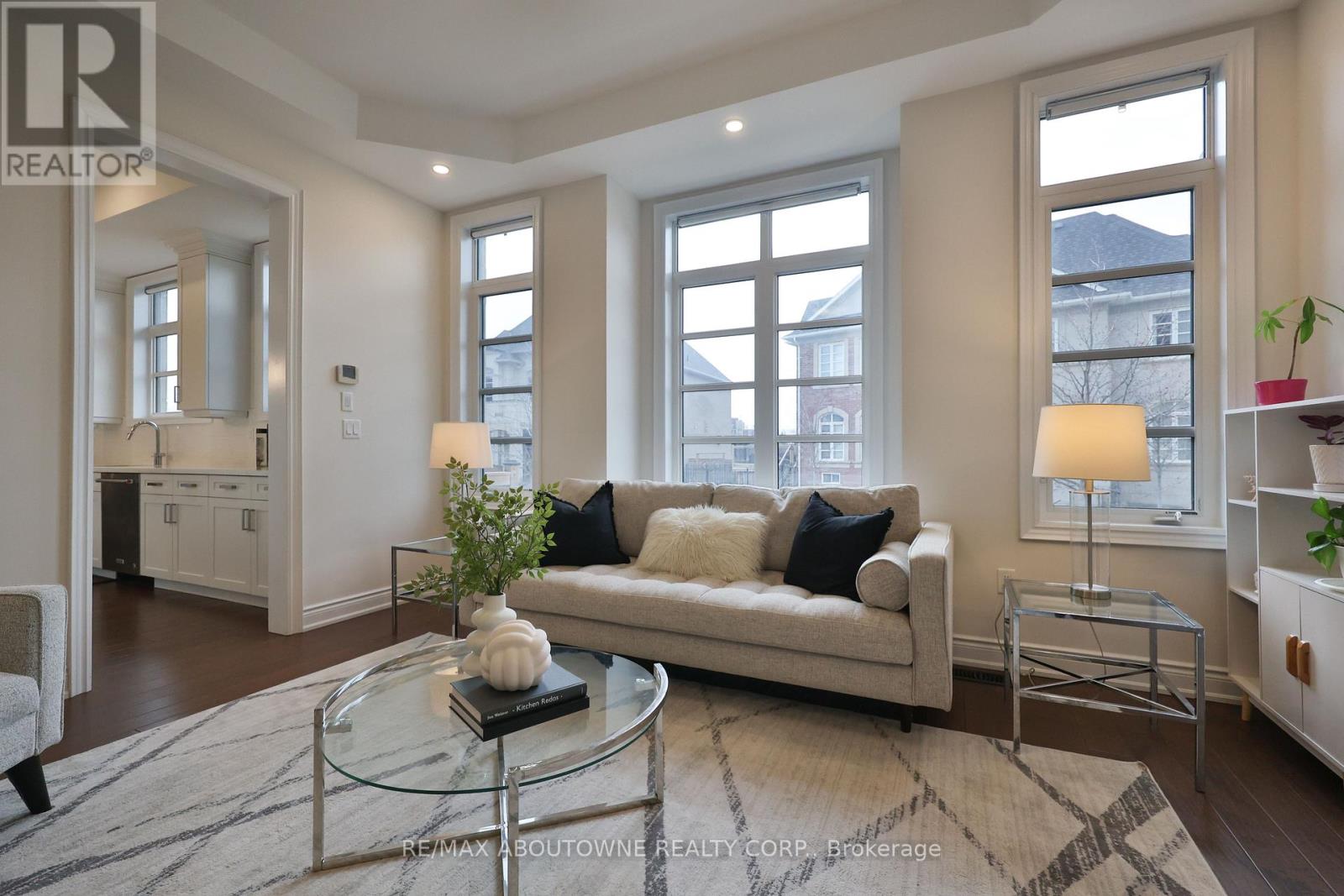 3191 Daniel Way, Oakville, Ontario  L6H 0V7 - Photo 14 - W12952104