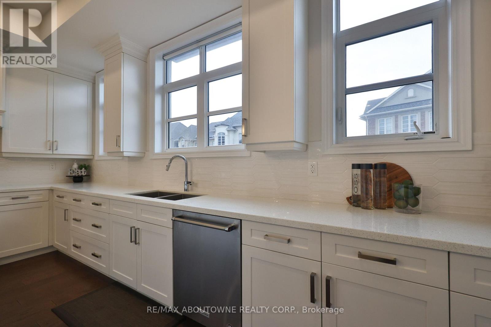 3191 Daniel Way, Oakville, Ontario  L6H 0V7 - Photo 22 - W12952104