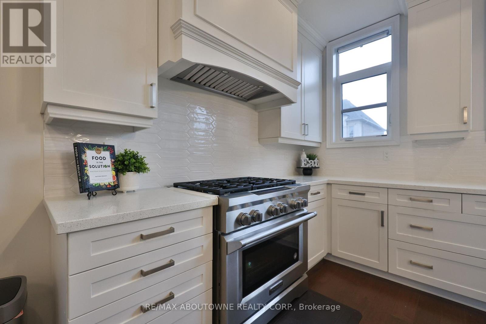 3191 Daniel Way, Oakville, Ontario  L6H 0V7 - Photo 26 - W12952104