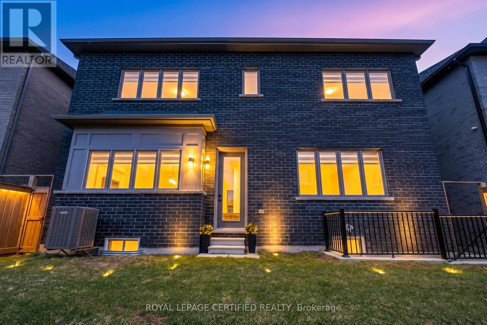 74 Boulton Trail, Oakville, Ontario  L6H 0Z9 - Photo 50 - W12952128