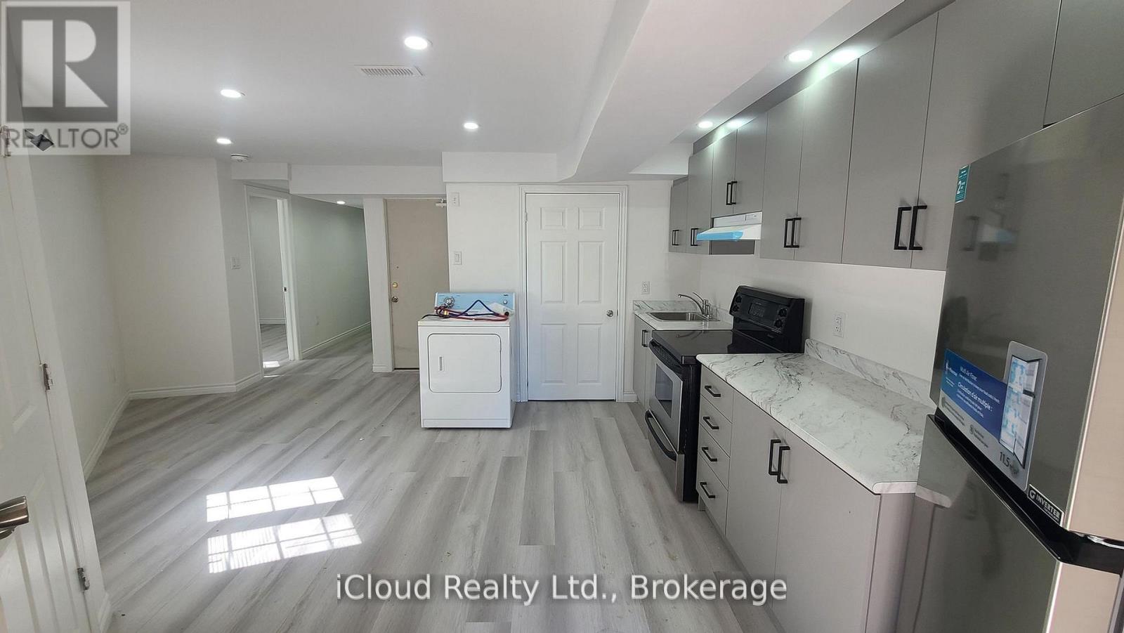 17 Joseph Street, Brampton, Ontario  L6X 1H6 - Photo 3 - W12952186