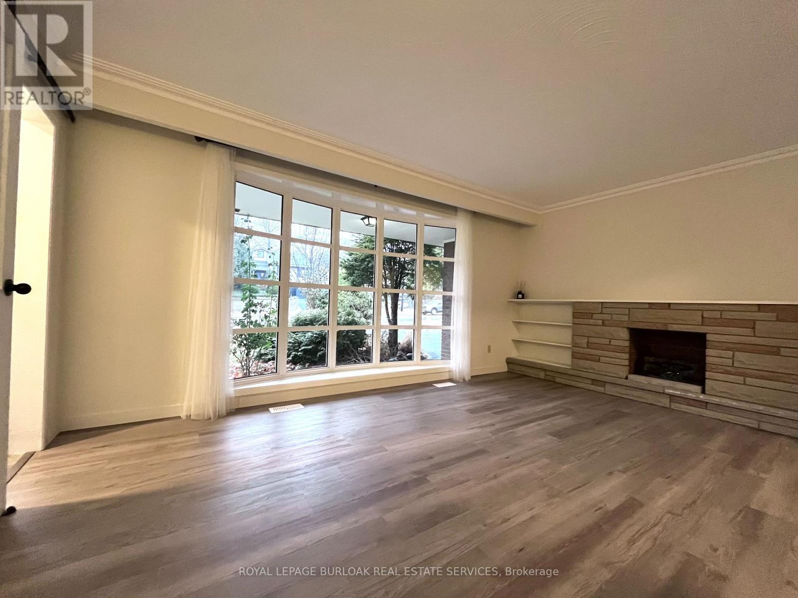 243 Appleby Line, Burlington, Ontario  L7L 2X3 - Photo 12 - W12952206