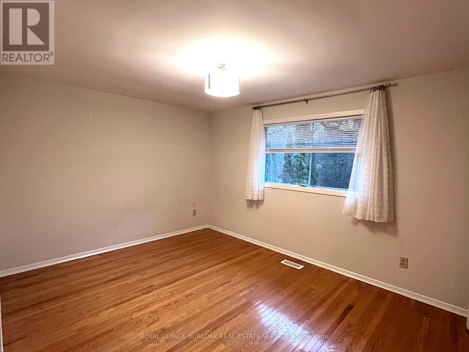 243 Appleby Line, Burlington, Ontario  L7L 2X3 - Photo 23 - W12952206