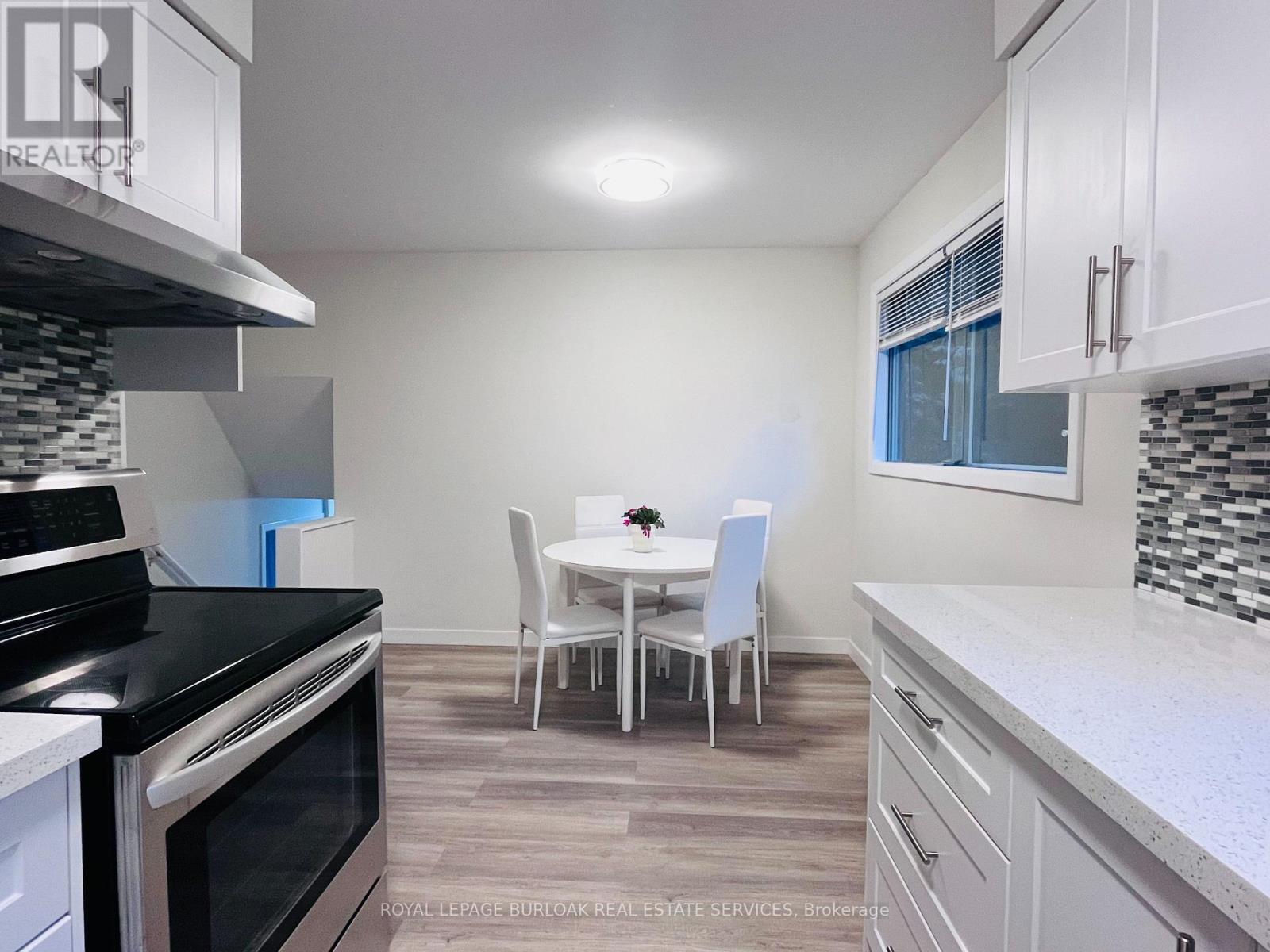 243 Appleby Line, Burlington, Ontario  L7L 2X3 - Photo 7 - W12952206