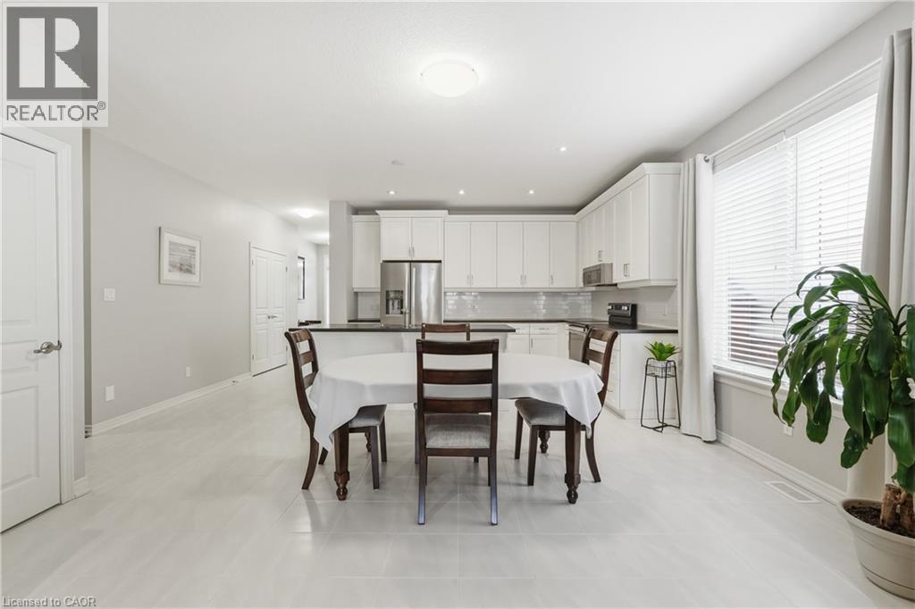 94 Anastasia Boulevard, Smithville, Ontario  L0R 2A0 - Photo 12 - 40817354