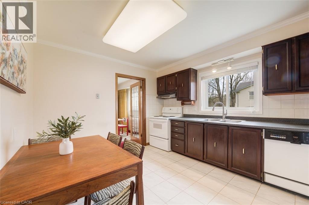 2 Blue Spruce Court, Kitchener, Ontario  N2N 1L1 - Photo 20 - 40817332