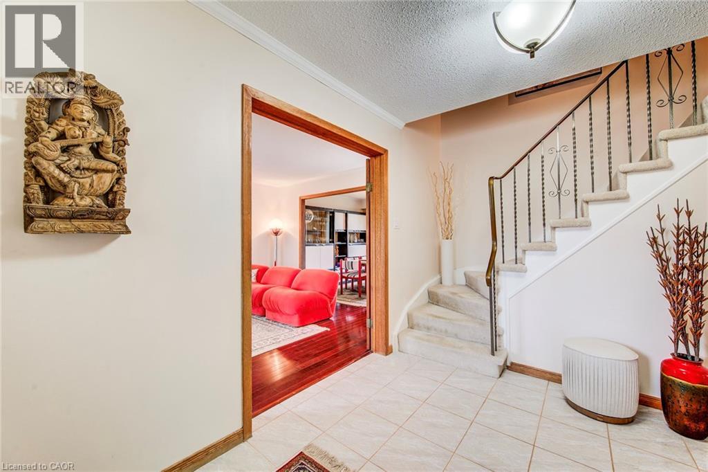 2 Blue Spruce Court, Kitchener, Ontario  N2N 1L1 - Photo 8 - 40817332