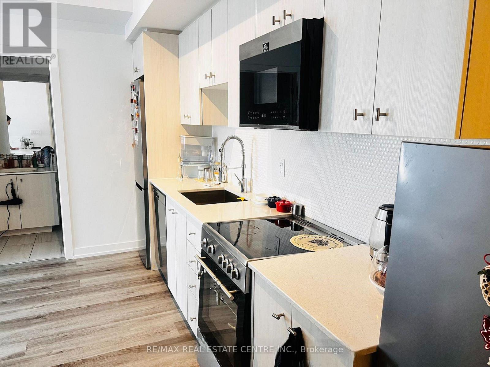 1902 - 15 Wellington Street S, Kitchener, Ontario  N2G 0E4 - Photo 9 - X12952026