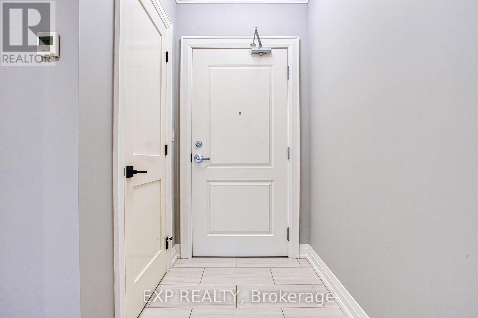 205 - 257 Millen Road, Hamilton, Ontario  L8E 2H1 - Photo 4 - X12952156