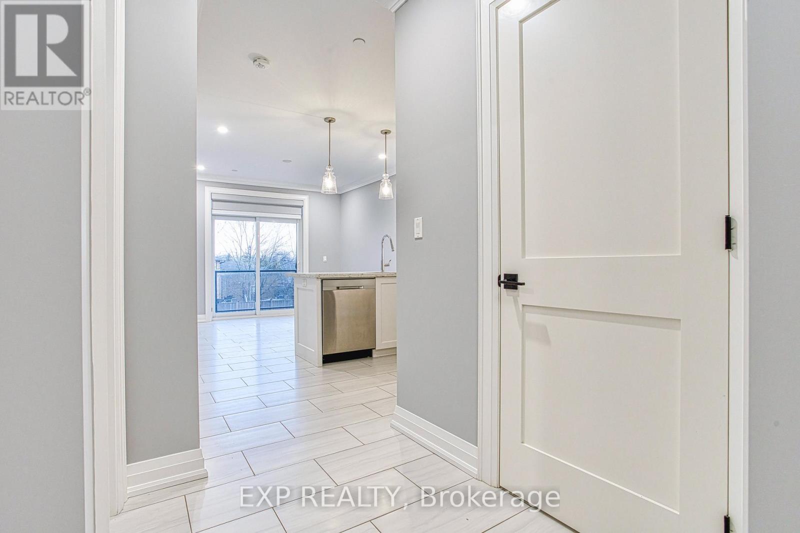 205 - 257 Millen Road, Hamilton, Ontario  L8E 2H1 - Photo 5 - X12952156