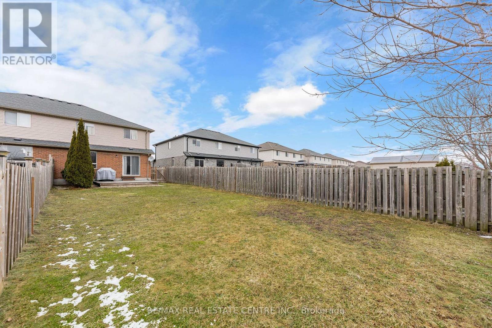 114 Stiefelmeyer Crescent, Wilmot, Ontario  N3A 4K6 - Photo 37 - X12952162