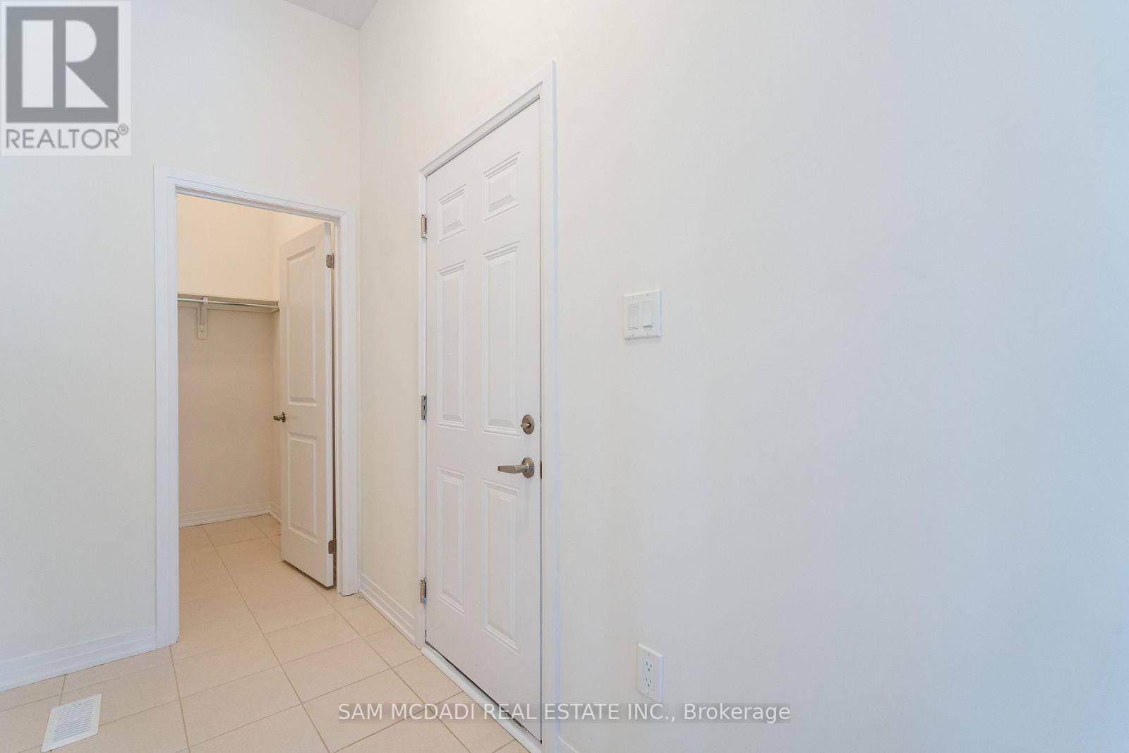 3 Blain Drive, Hamilton, Ontario  L0R 1C0 - Photo 49 - X12952240
