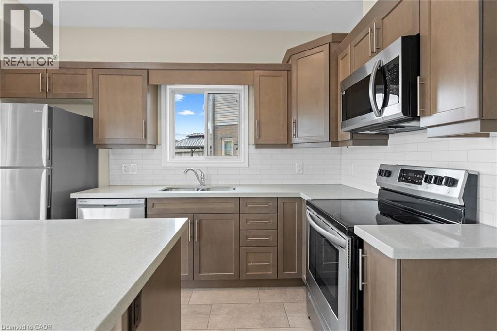 33 Cinnamon Street, Thorold, Ontario  L2V 0H6 - Photo 11 - 40816973