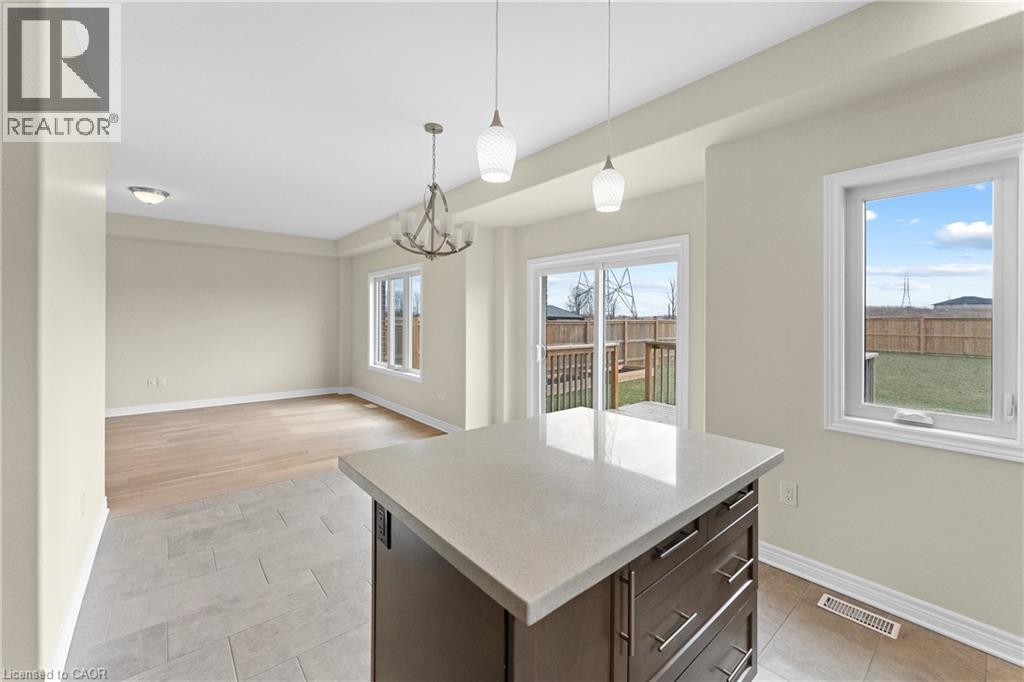 33 Cinnamon Street, Thorold, Ontario  L2V 0H6 - Photo 13 - 40816973