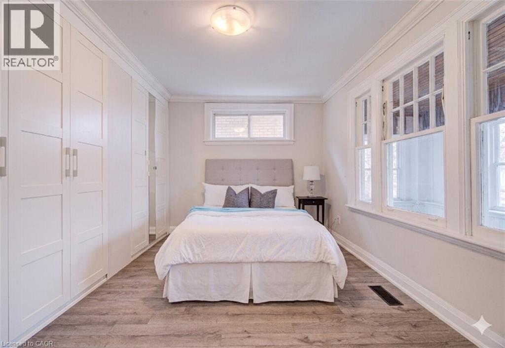 227 East 23rd Street, Hamilton, Ontario  L8V 2X2 - Photo 15 - 40814065