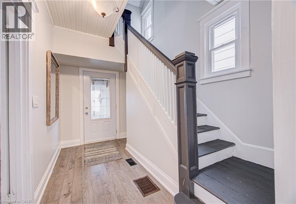 227 East 23rd Street, Hamilton, Ontario  L8V 2X2 - Photo 21 - 40814065