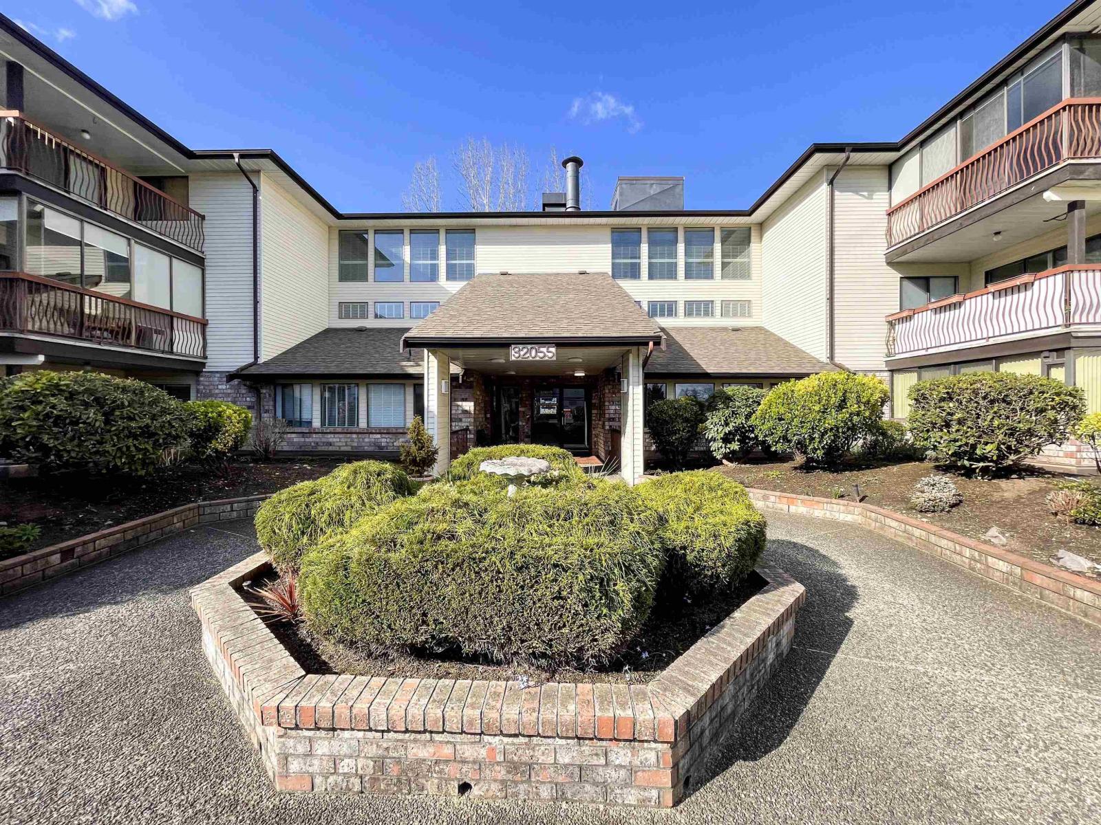 212 32055 Old Yale Road, Abbotsford, British Columbia  V2T 2C8 - Photo 1 - R3106447